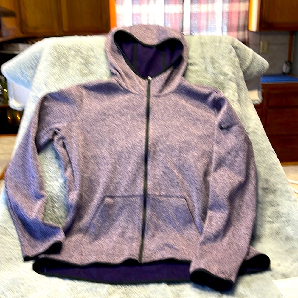 Nike Dri-Fit hooded zip up sweatshirt in color Purple. Size XL